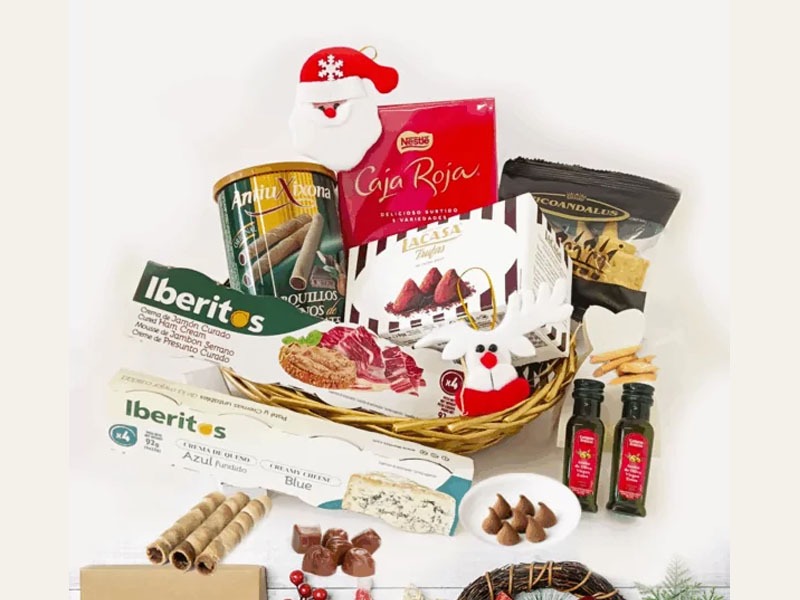 Cómo elegir las cestas de Navidad para empresas en 2025